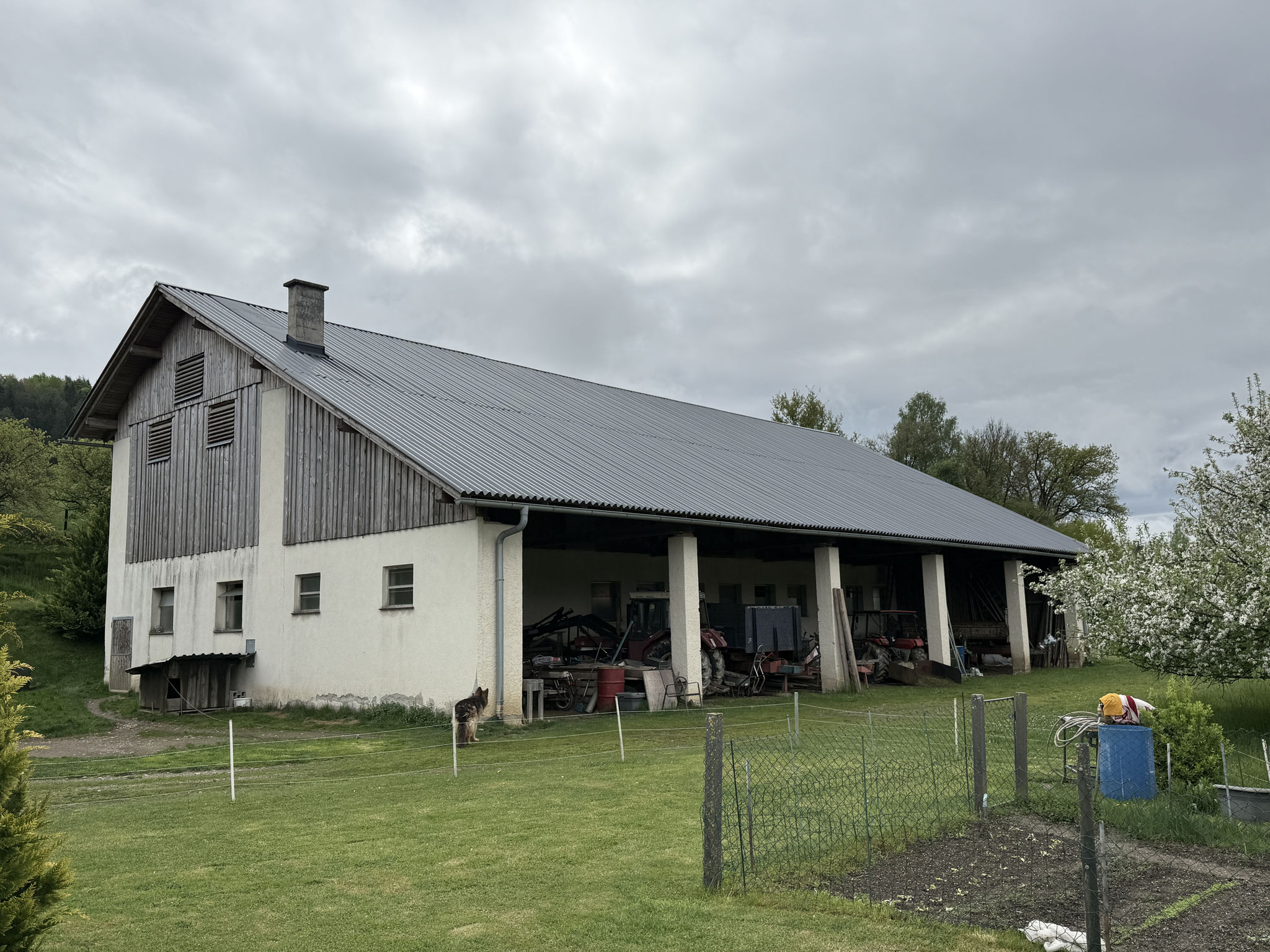 Saniertes Dach mit Aluminiumprofil