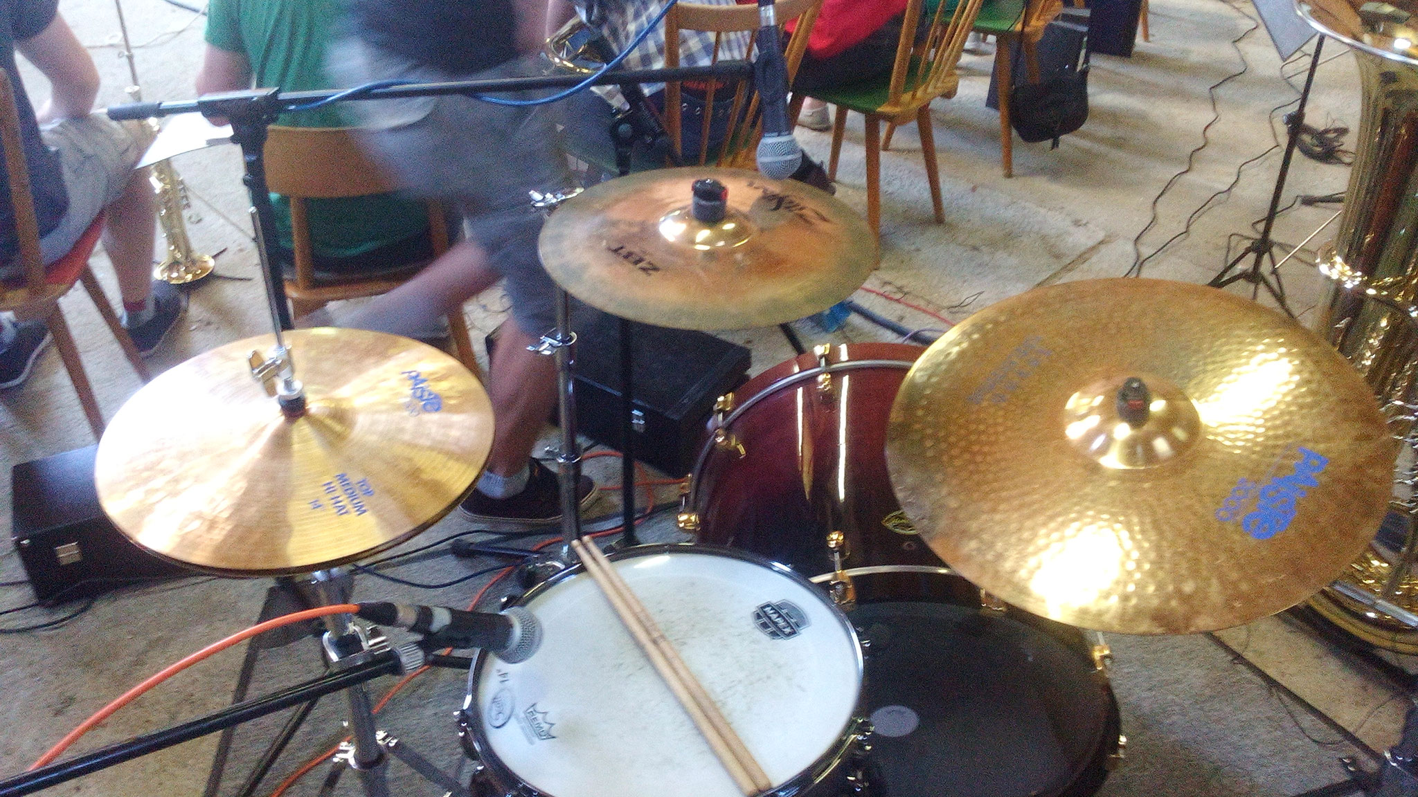 Warum habt ihr euch dafür entschieden, Schlagzeug zu lernen und nicht ein  anderes Instrument? 🥁🤟🏽(Ich bin auch Schlagzeuger, keine Sorge) : r/drums, image size:2048x1152