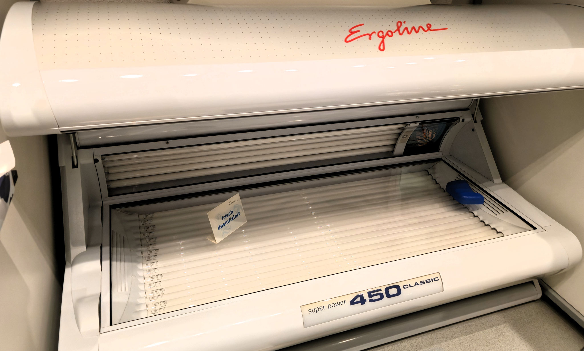 Ergoline Super Power 450 Classic - Sonnenstudio Starsun-Nettetal - frontal