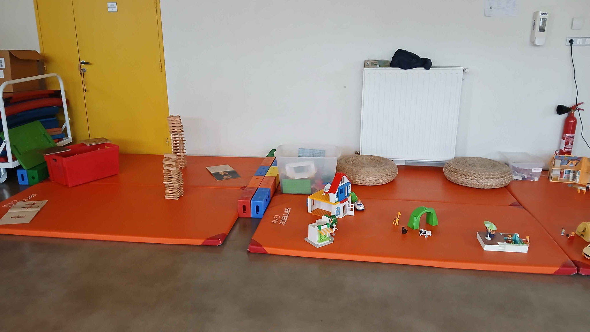 installation de l'espace construction & mise en scène