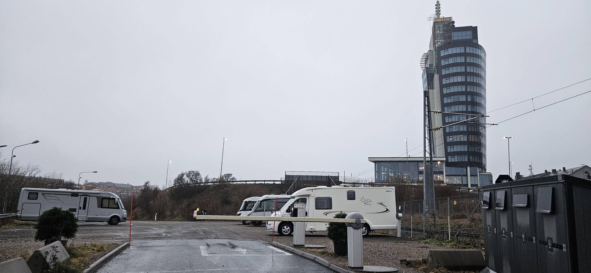 Der Stellplatz mitten in Narvik