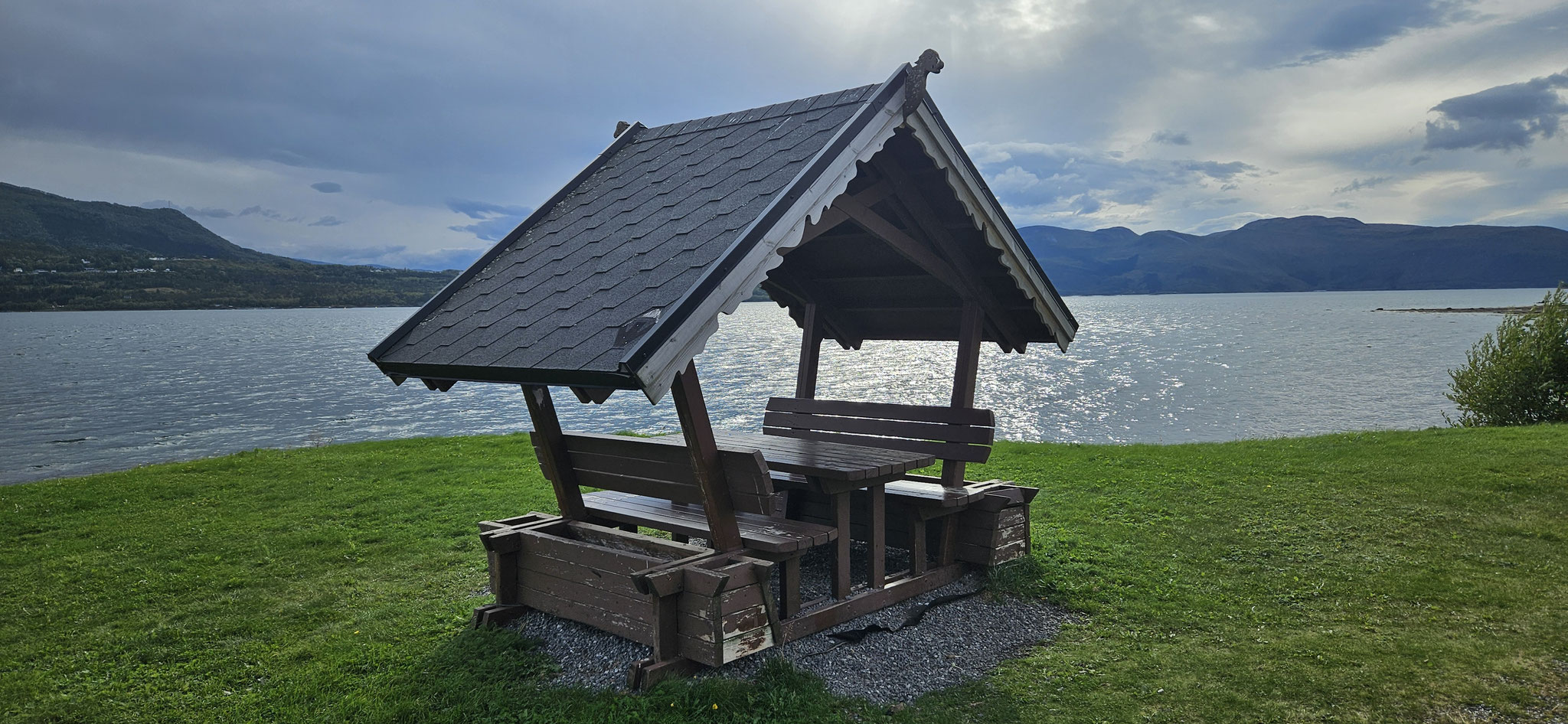 Im Mai 2025 sassen wir zu viert hier