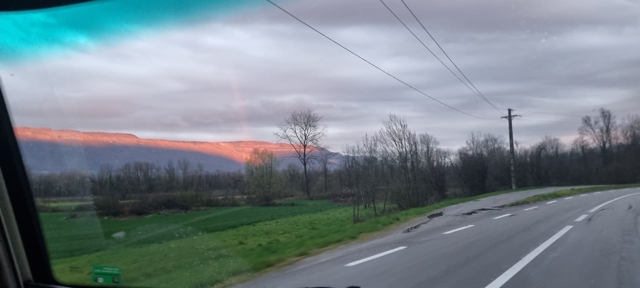 ...dem Sonnenuntergang entgegen - inkl. Regenbogen