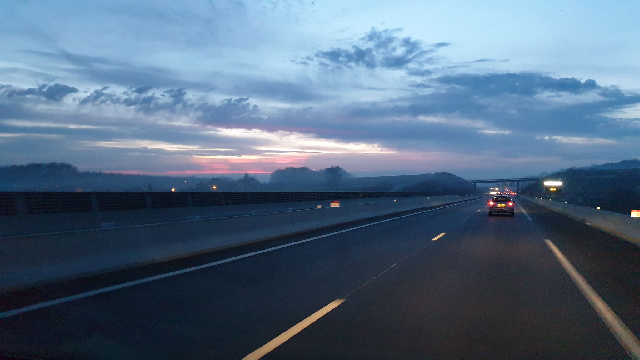 Sonnenaufgang in der Ferne...