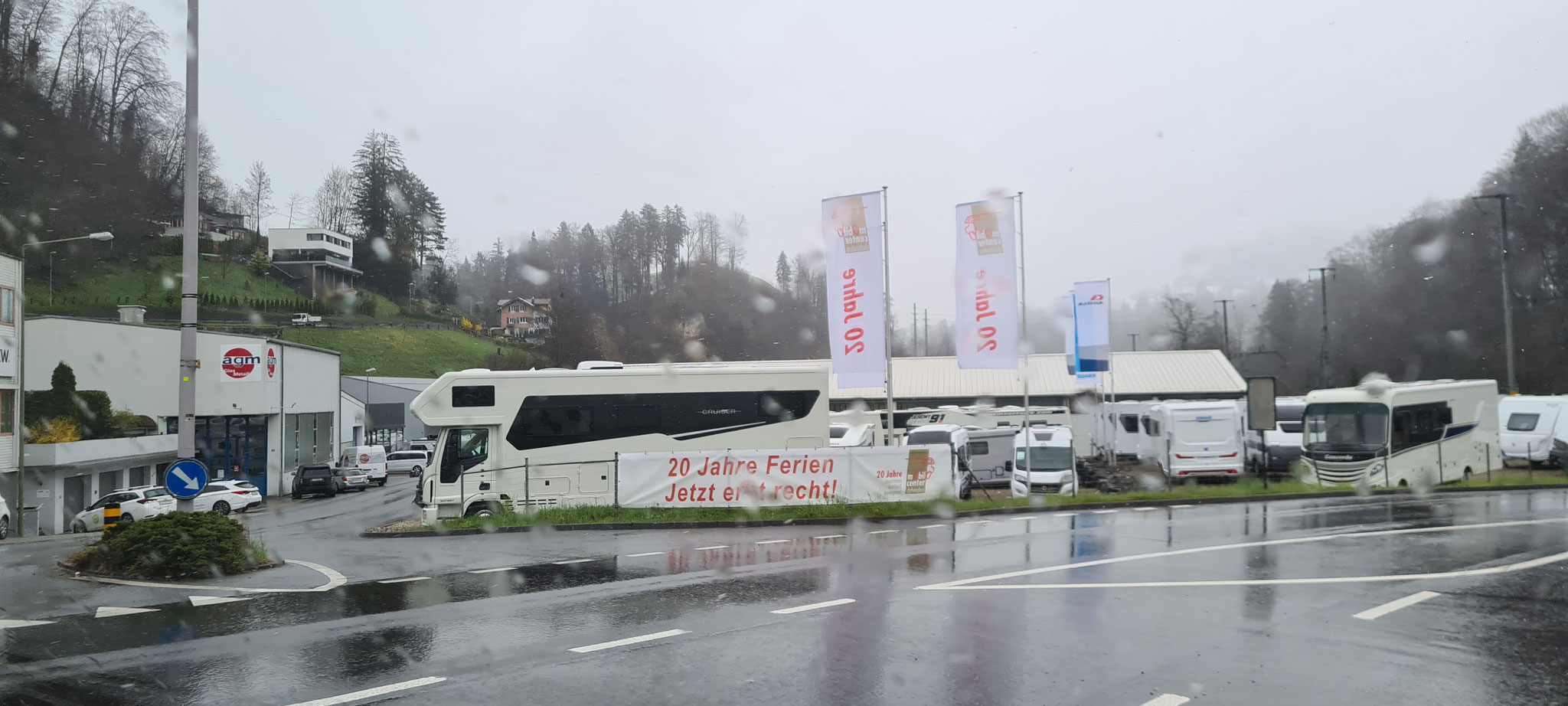 In Wolhusen stehen auch die Concords im Regen/Schnee