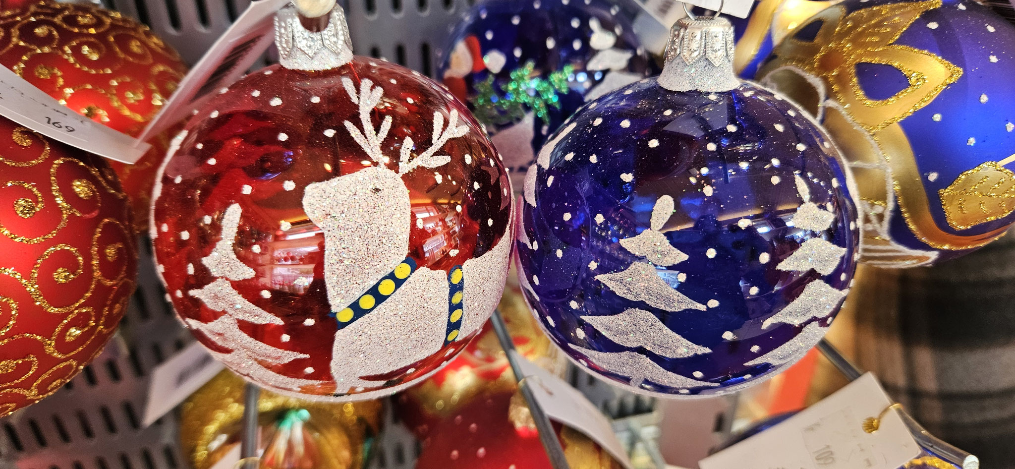 ...typische Symbole...