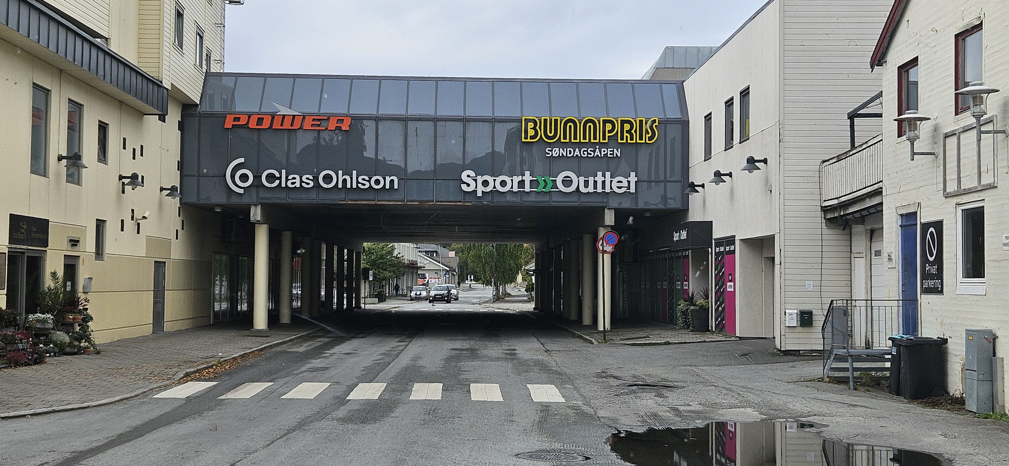 Eine Durchfahrt, durch Daniela's Lieblingsstadt...