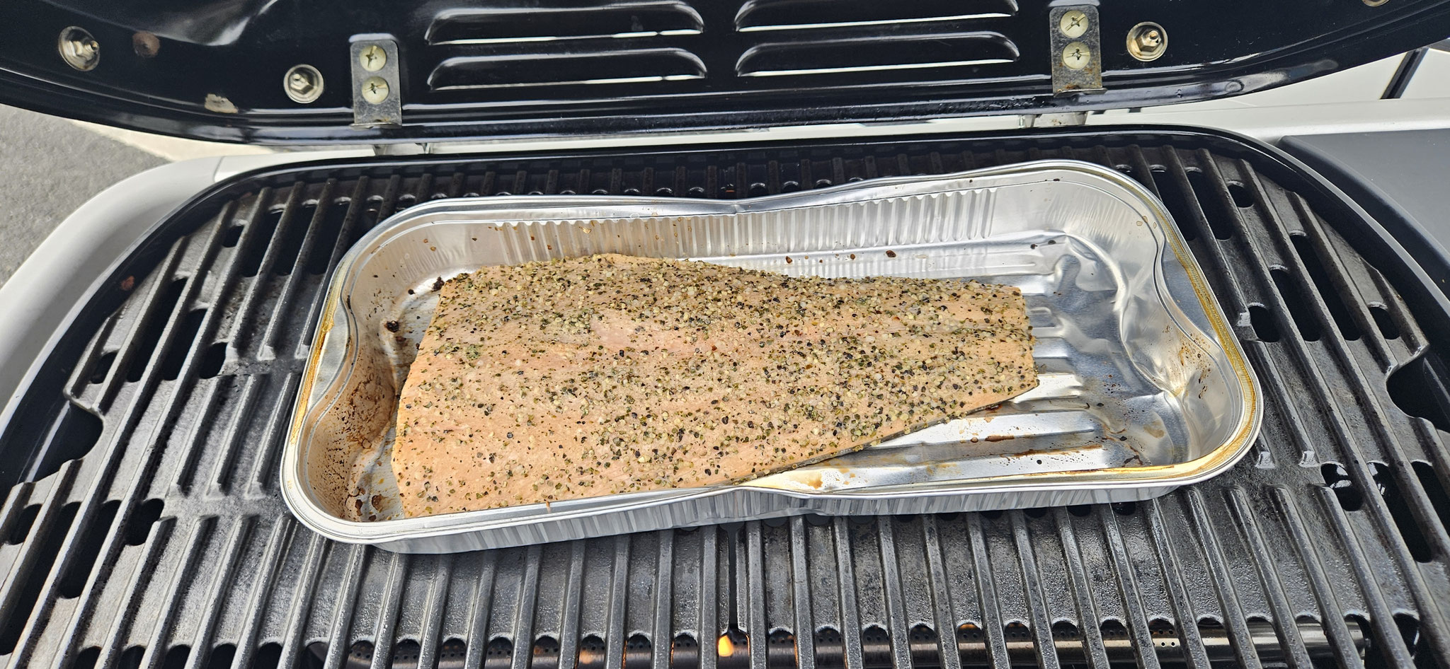 Jetzt kommt Laks auf den Grill...