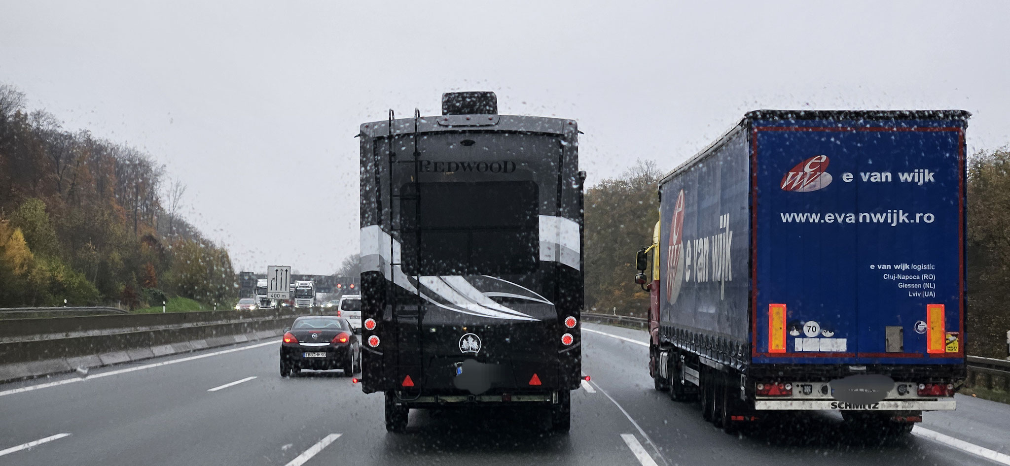 Wow - wer wohl diesen Wohnauflieger bekommt?