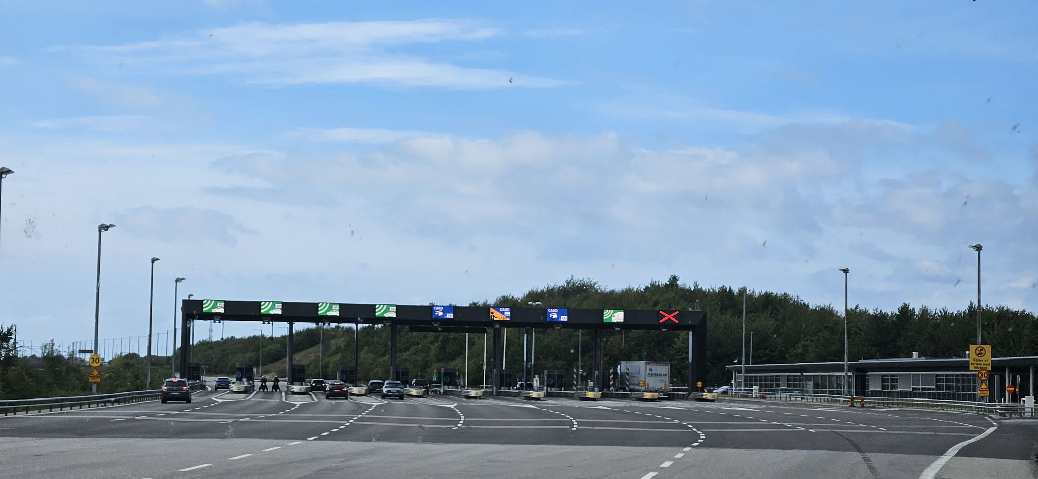 ...wir müssen leider weiter