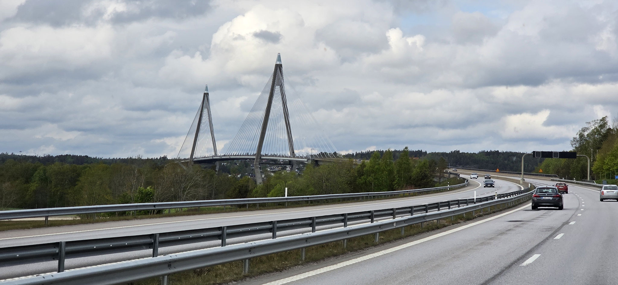 Wenn man diese Brücke sieht, kommt Norge näher