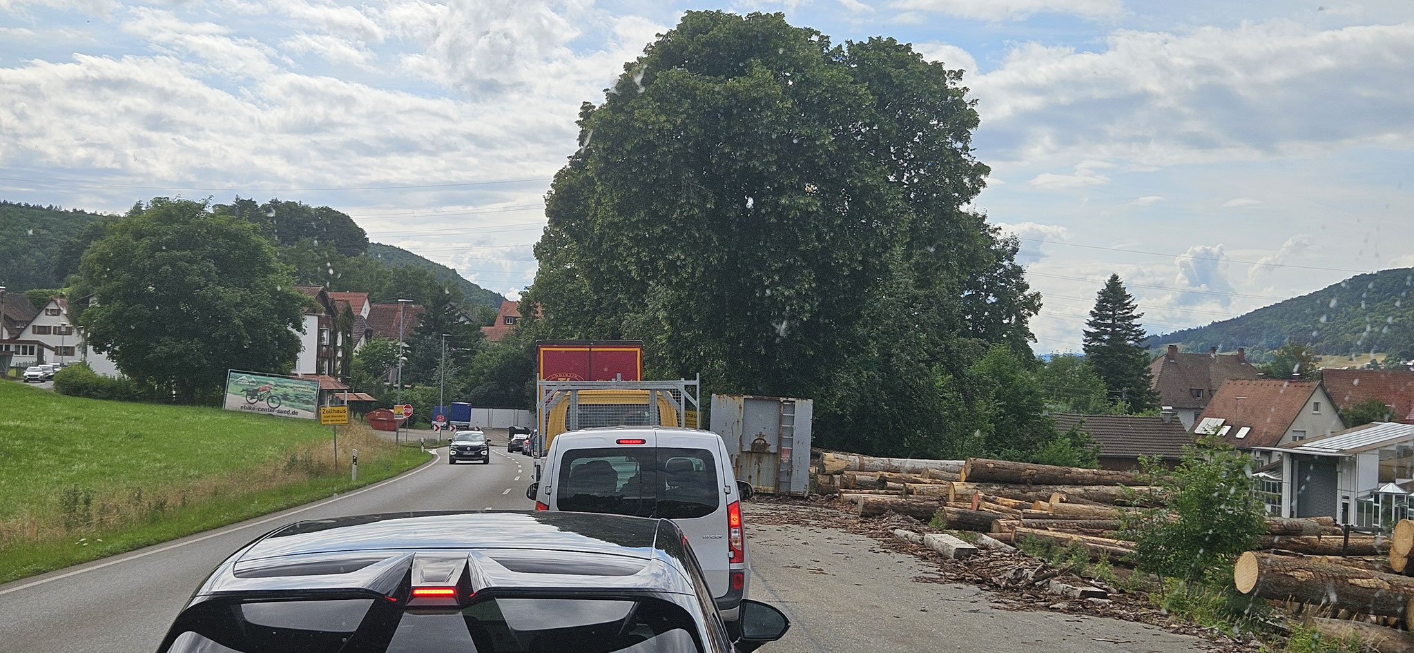 Zuerst einmal Stau bei Blumberg...