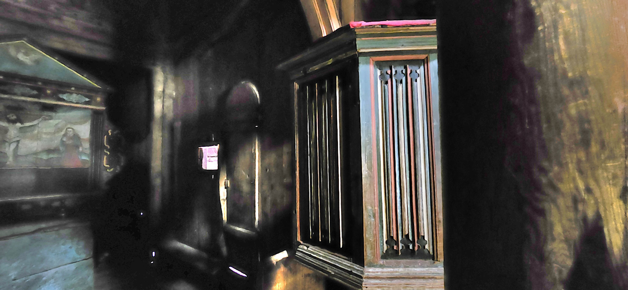 ...ins Innere der Kirche...