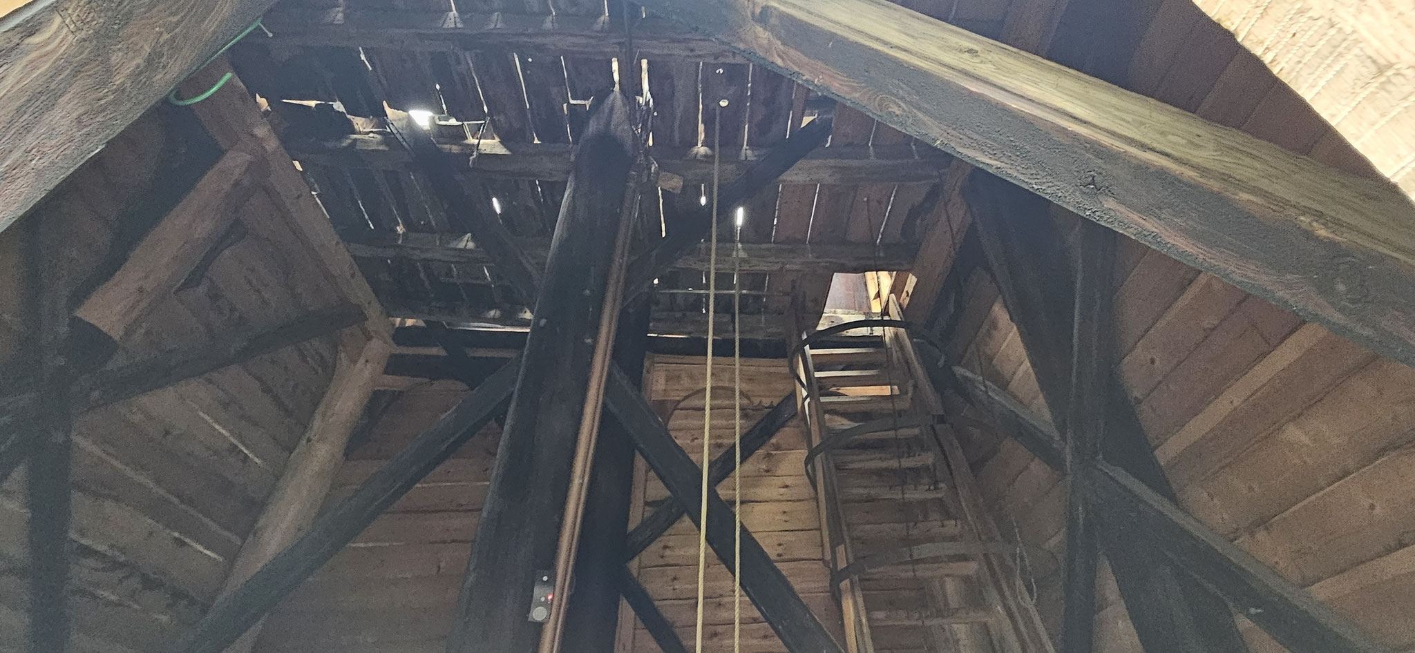 ...mit einem Blick in den Glockenturm