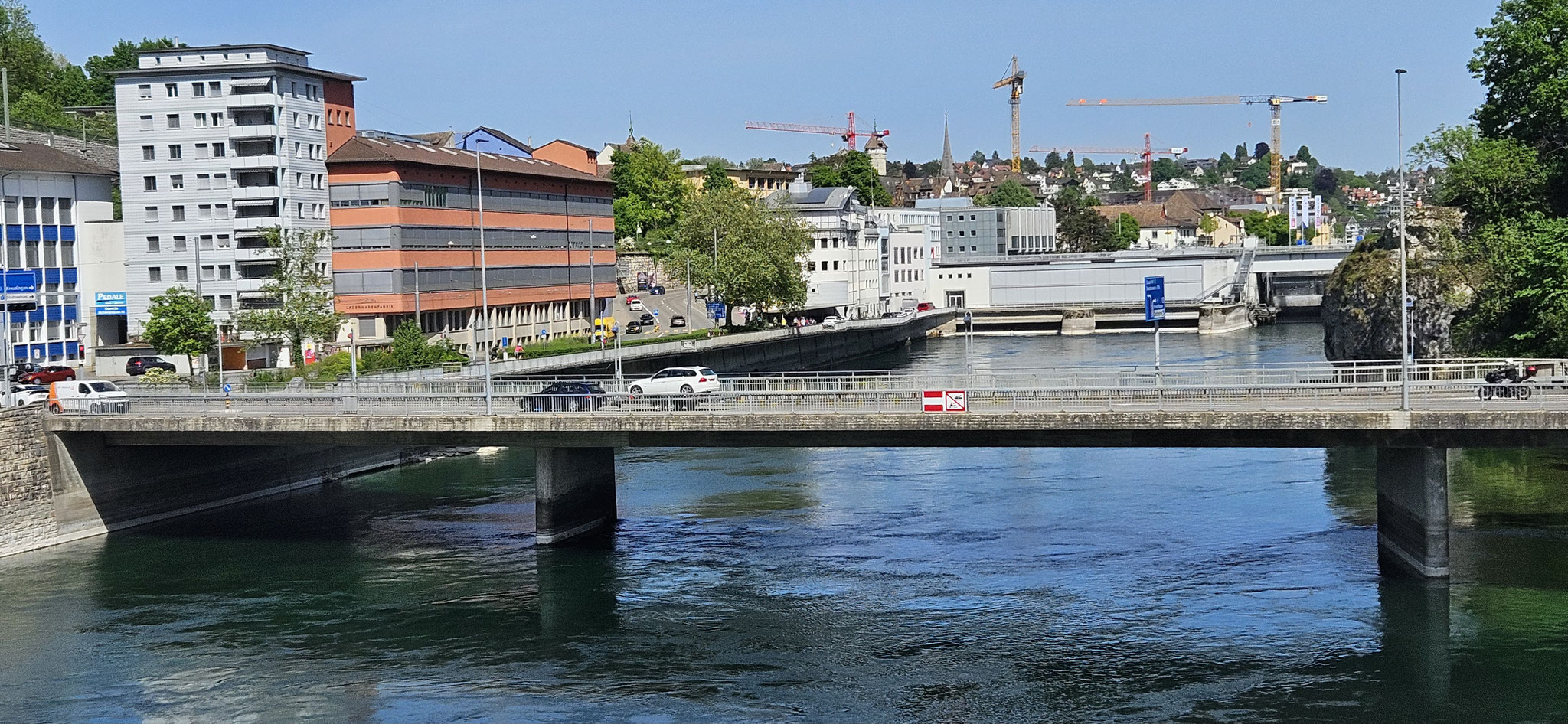 ...und wir sind noch nicht über den Rhein