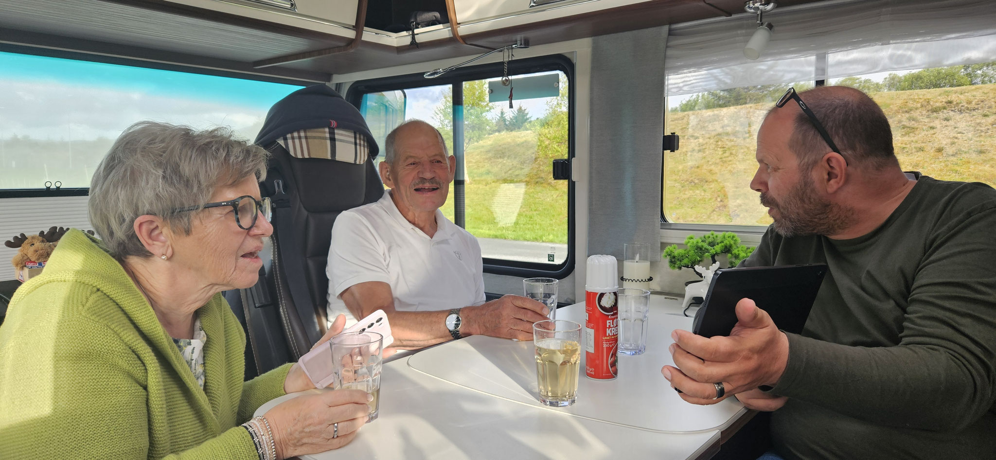 Wir geniessen die gemeinsamen Essen im Bobi