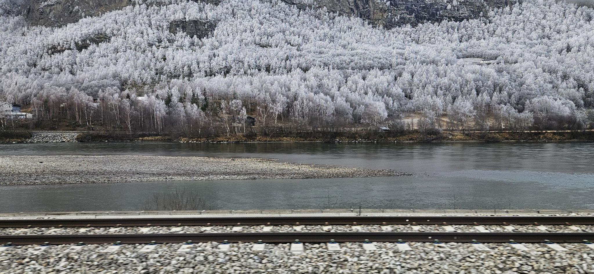 Die Eisenbahn ist hier unten wieder zu finden