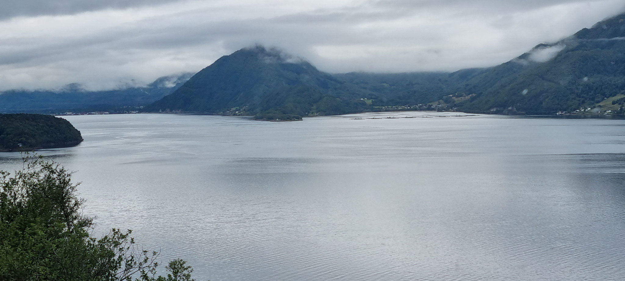 Ein Blick über das Fjord