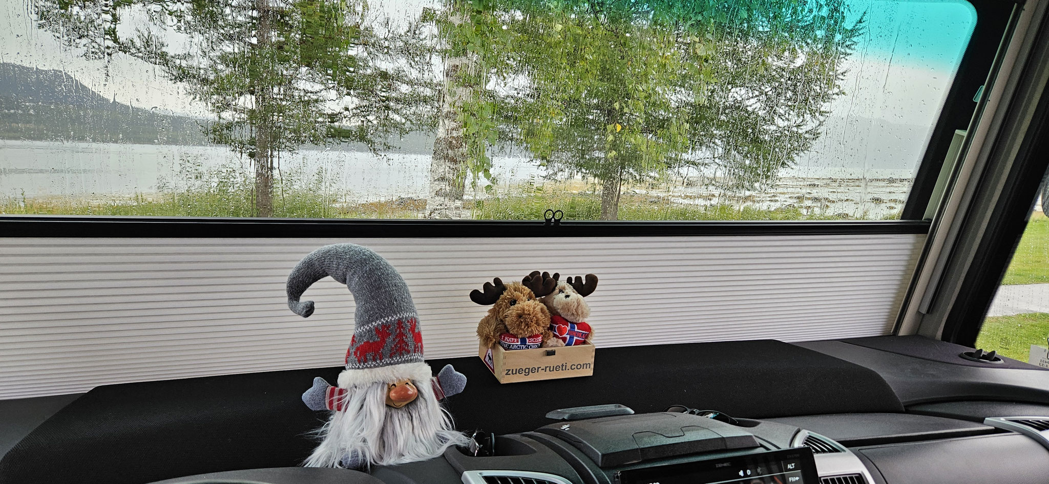 ...Zeit für kuschelige Stunden im WoMo...