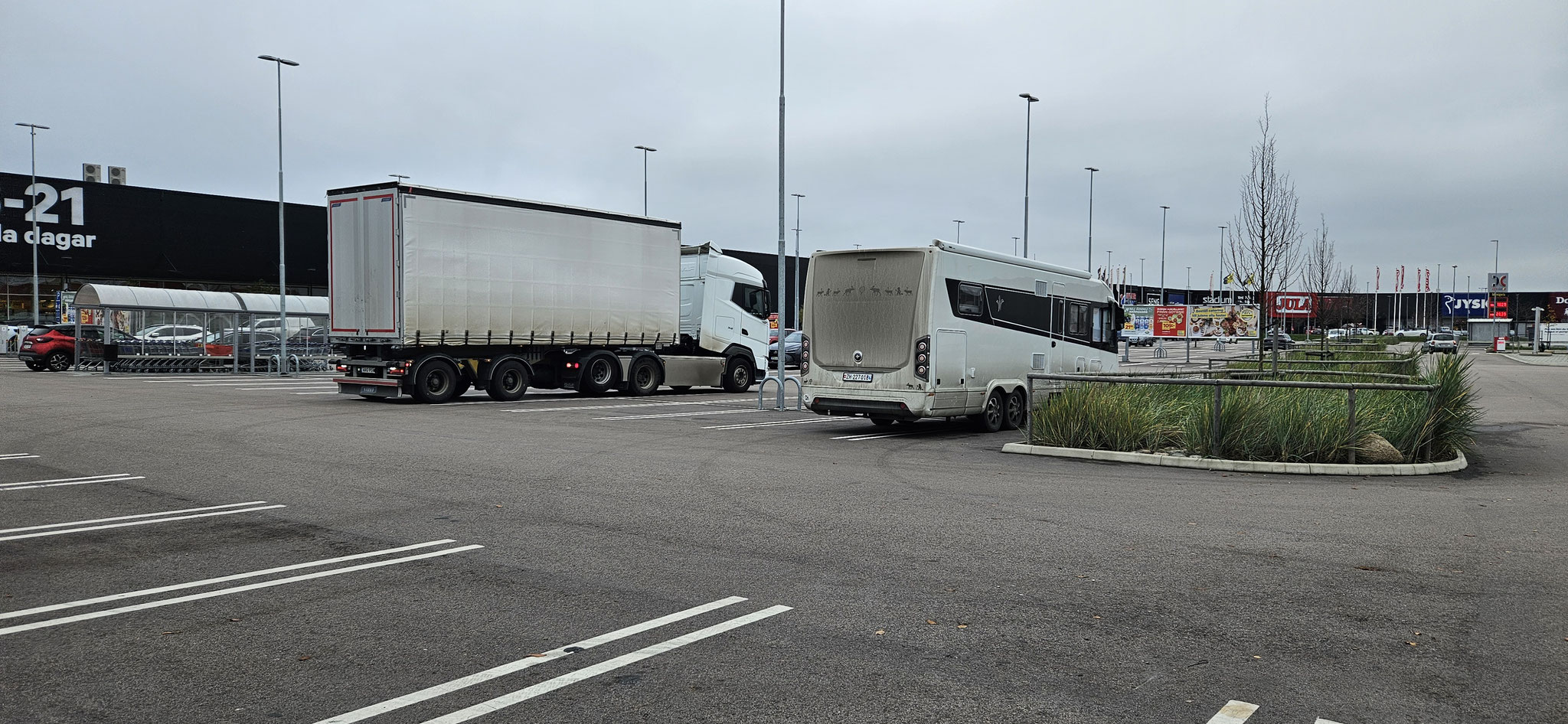 Ein Truck, der sich wie eine Raupe zusammenziehen kann - cool