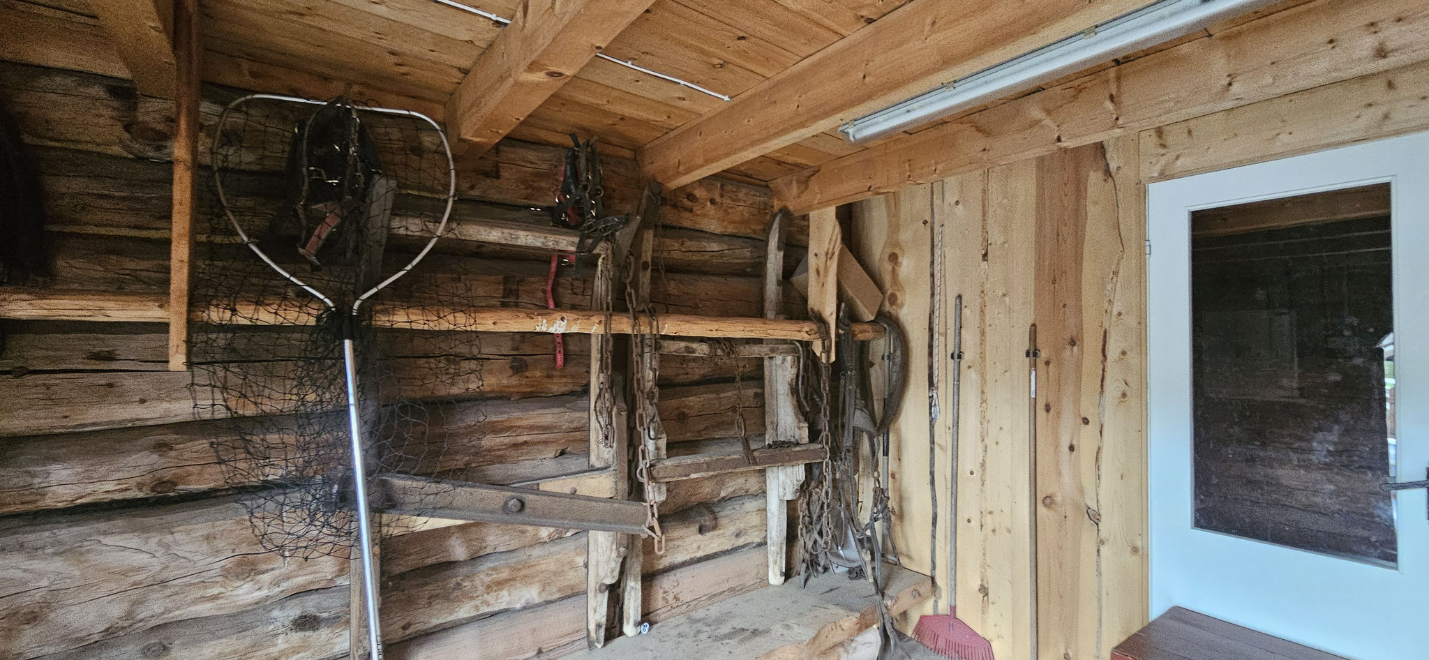 ...alles auf dem Kinderspielplatz Berkåk