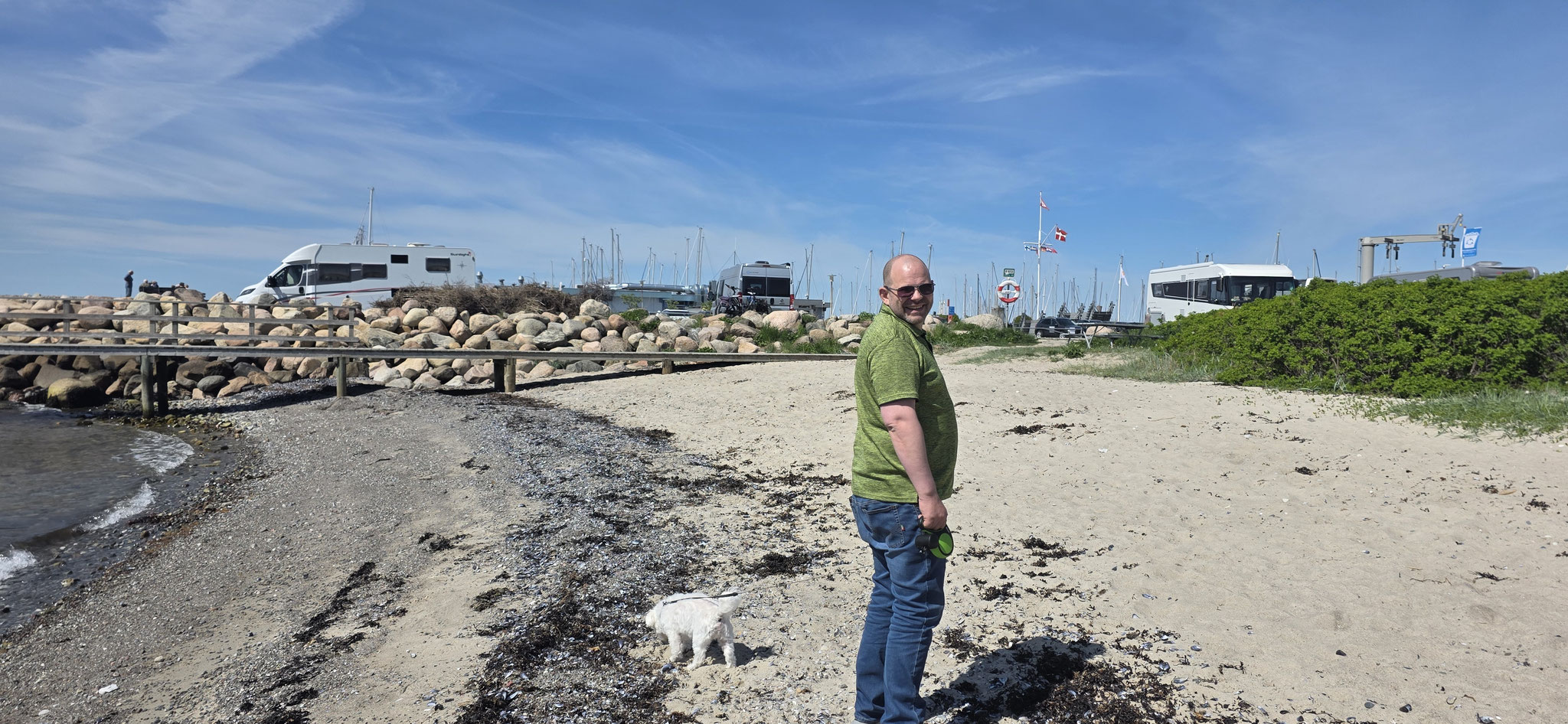 ...aber wir bleiben lieber am Strand