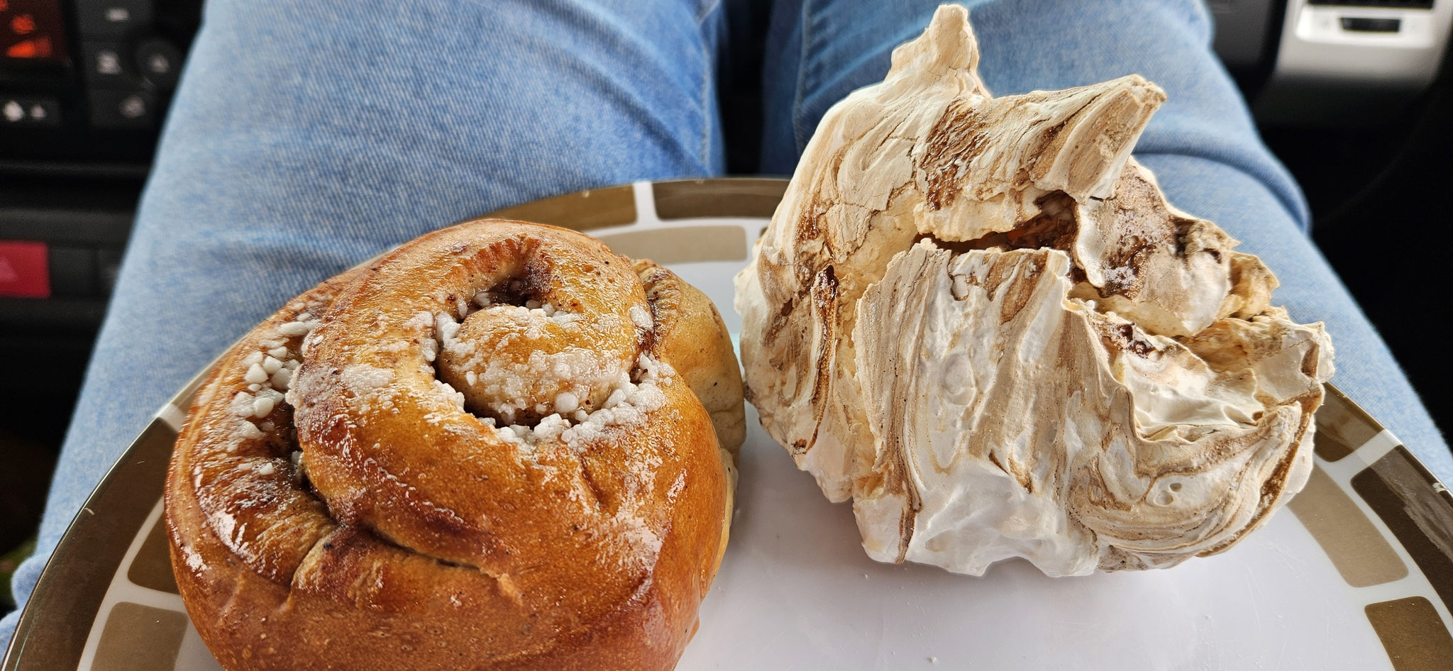 Canelbullar und Kaffee-Brød 