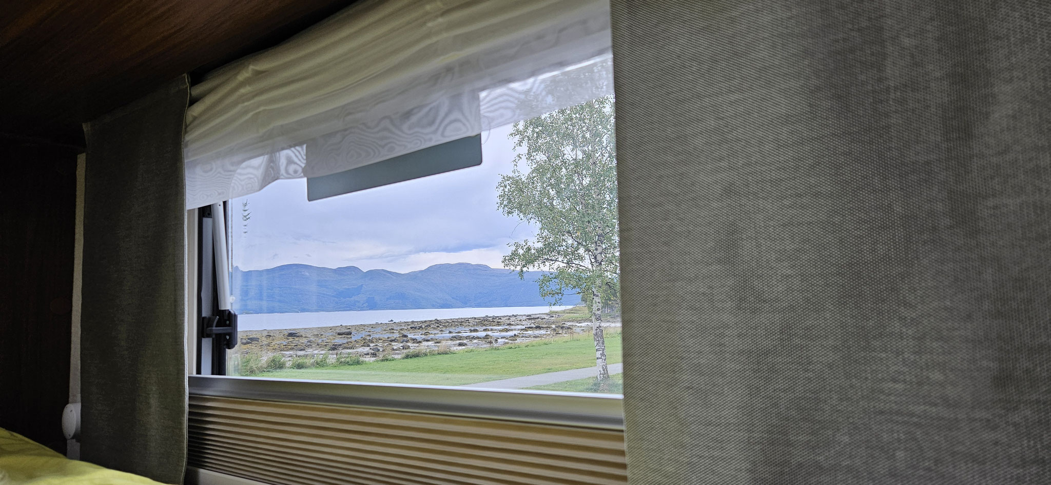 Blick aufs Fjord aus dem Schlafzimmer