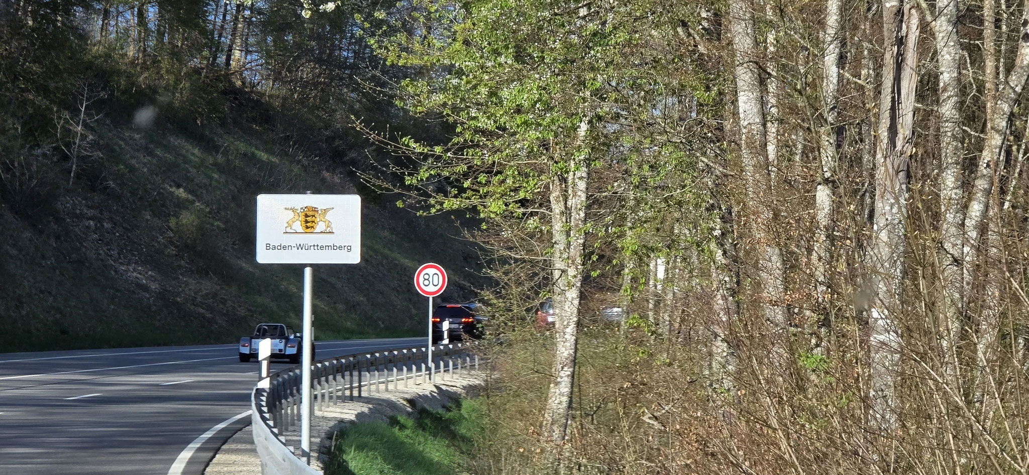 Schon kommt...