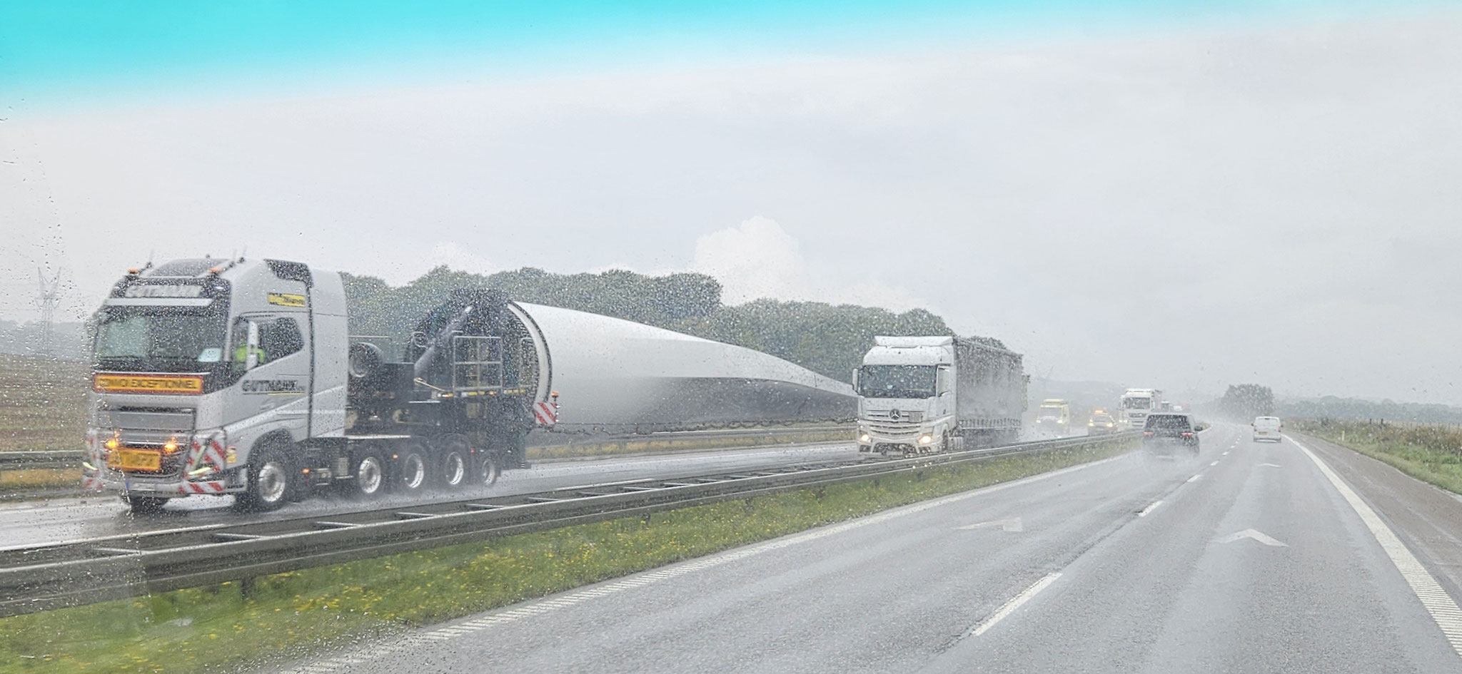 Noch mehr Schwertransporte...