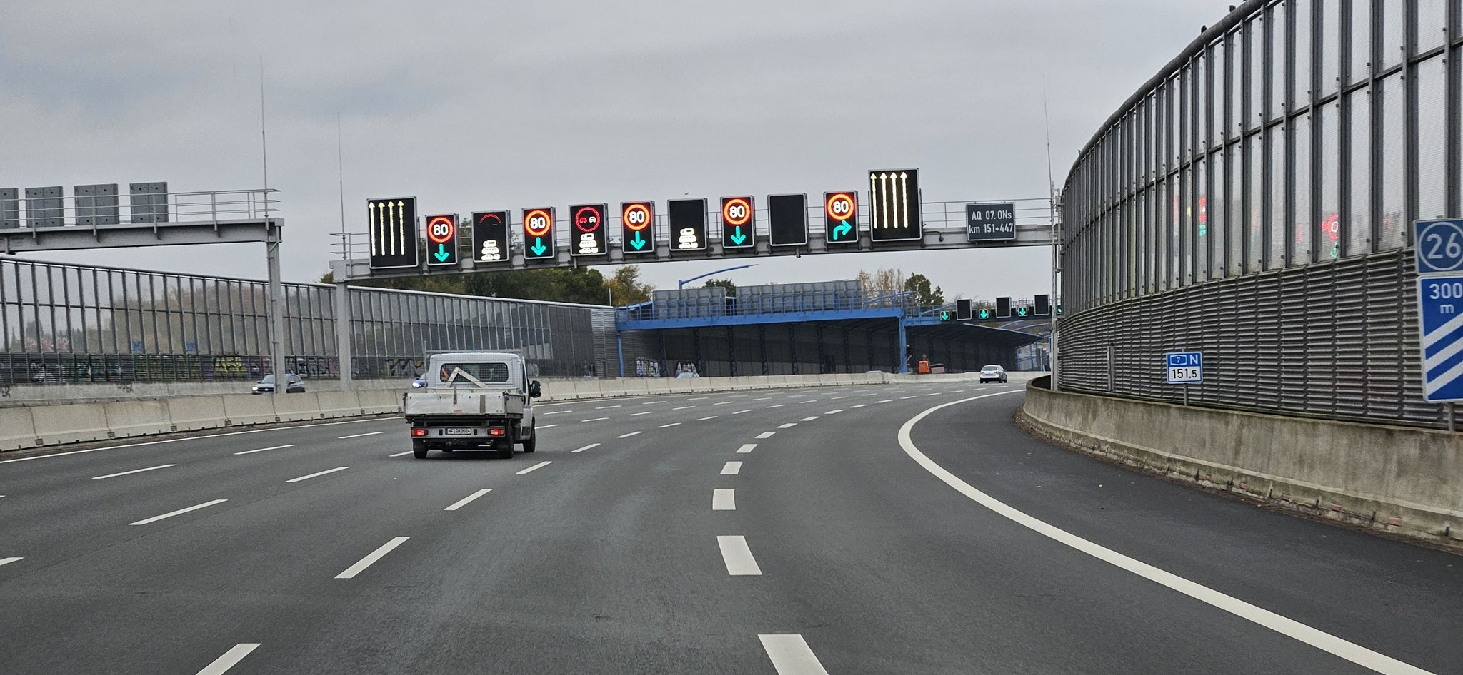 Viel weniger Verkehr als normal vor dem Elbtunnel