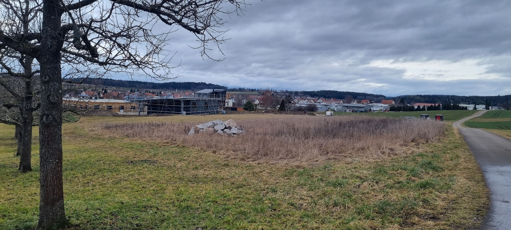 ...neue Hallen aber wir wissen noch nicht wer hier baut