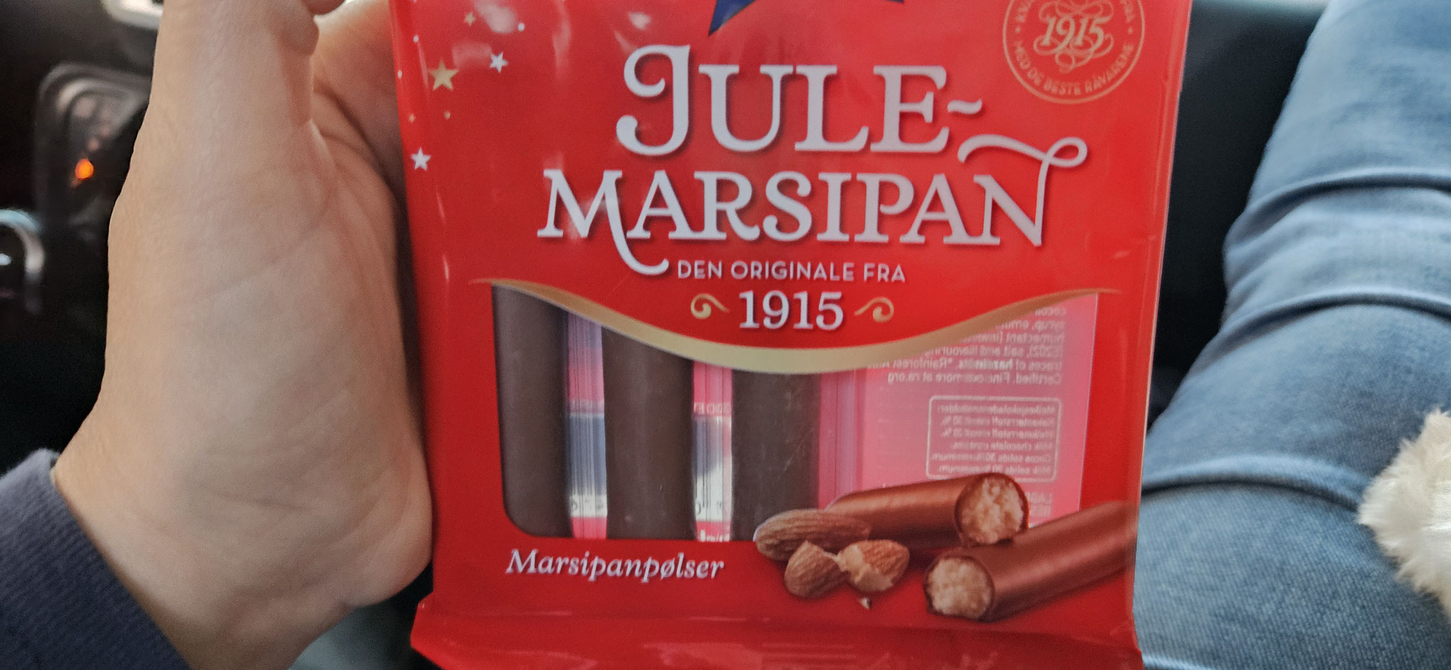 Wir haben Jule-Marsipan-Pølser gefunden! Viel besser als unser Marzipan!!!