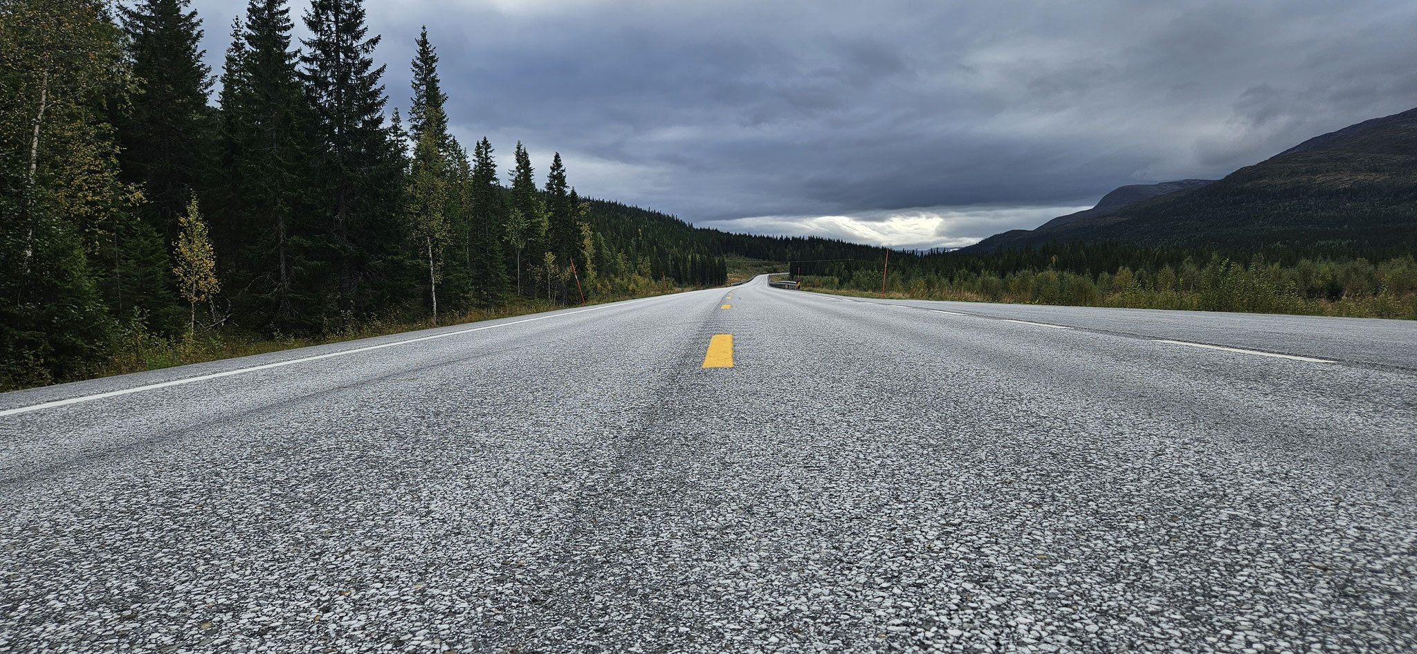 ...und es hat noch keine Strassenschäden, wenn man genau hinschaut