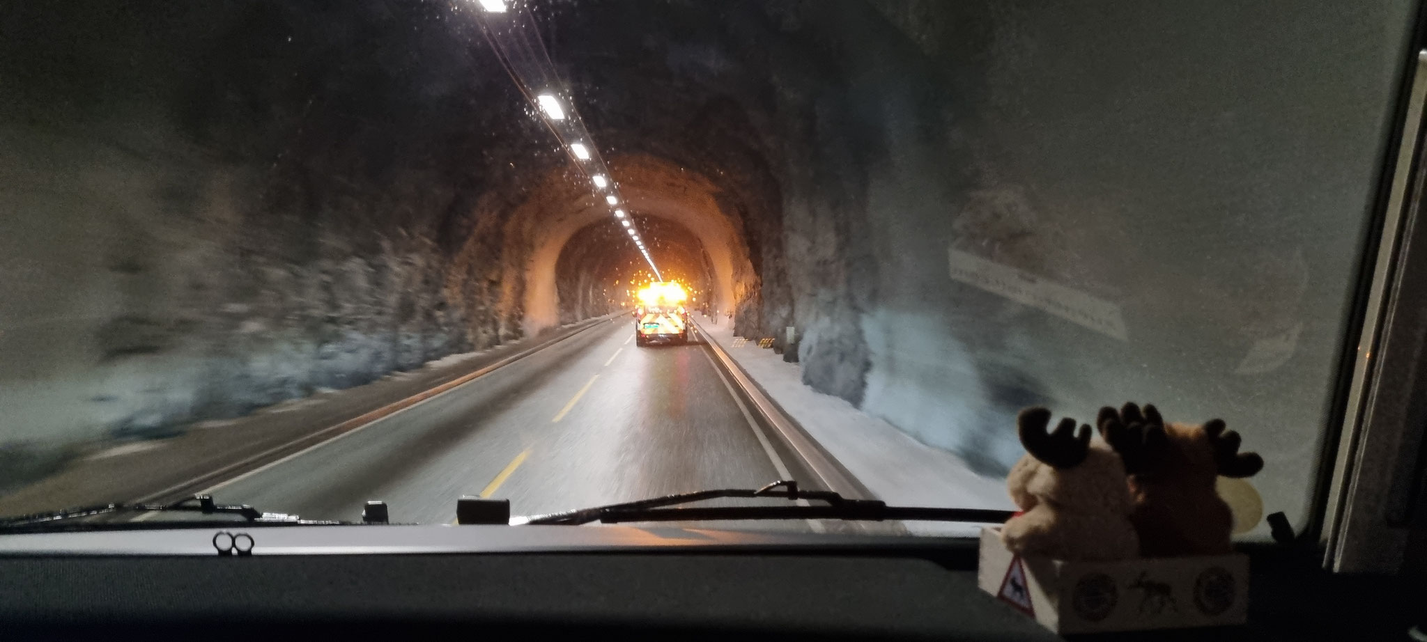 Durch die Baustelle und durch ein Tunnelen