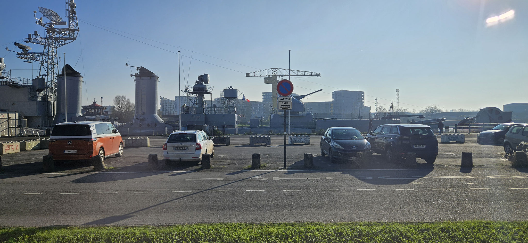 Marine im Hafen