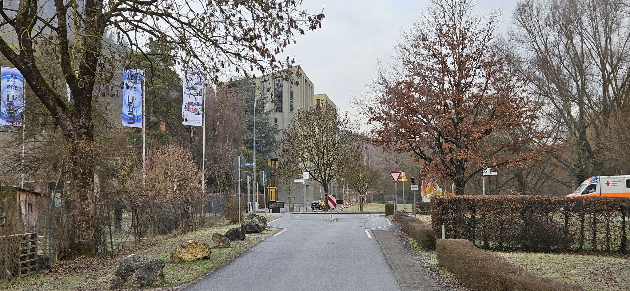 Museum direkt vor dem Stellplatz...
