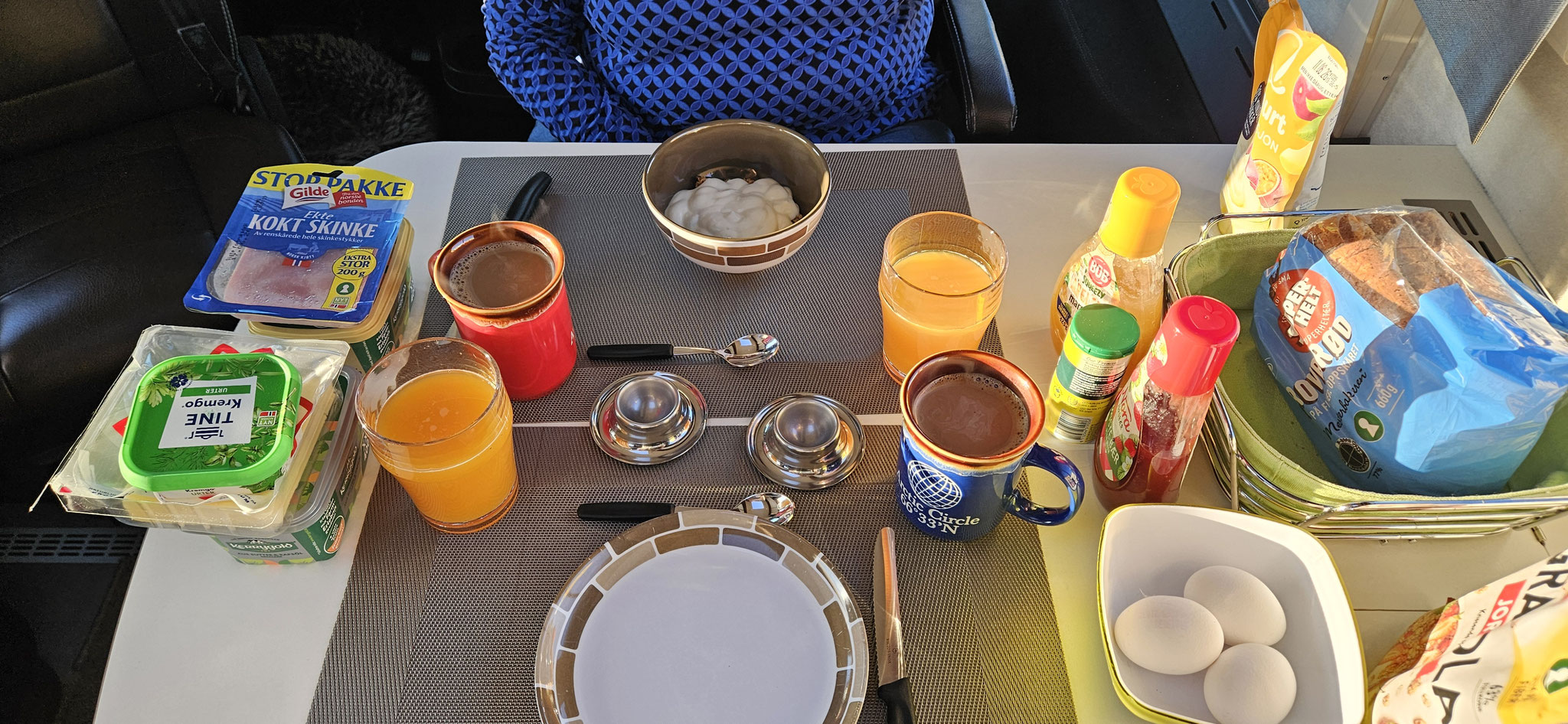 Erst gibt es Frühstück...
