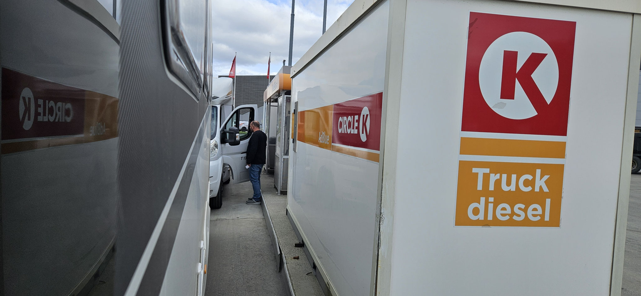 Diesel und AdBlue besorgen - zweites war heute nicht ganz so einfach