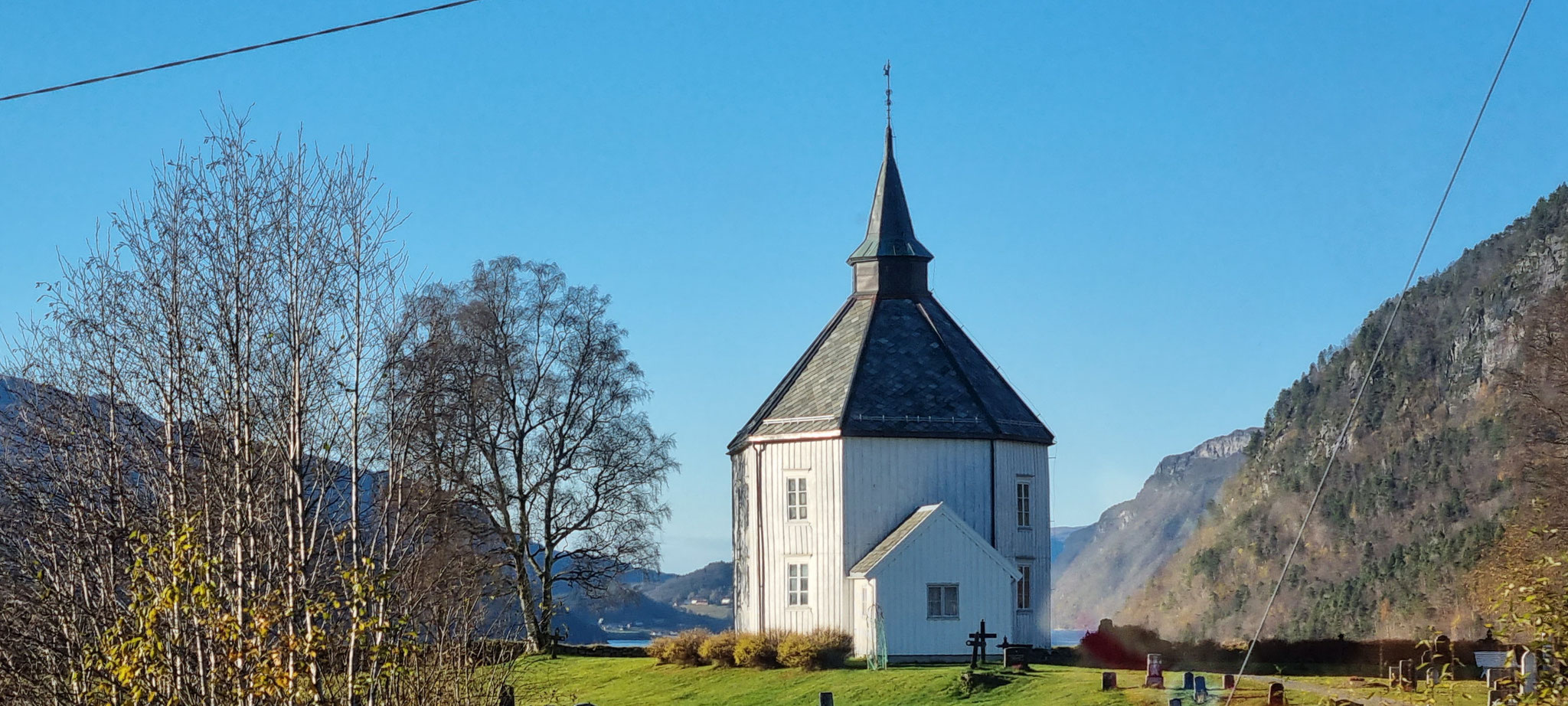 Die vielfotografierte kleine Kirche