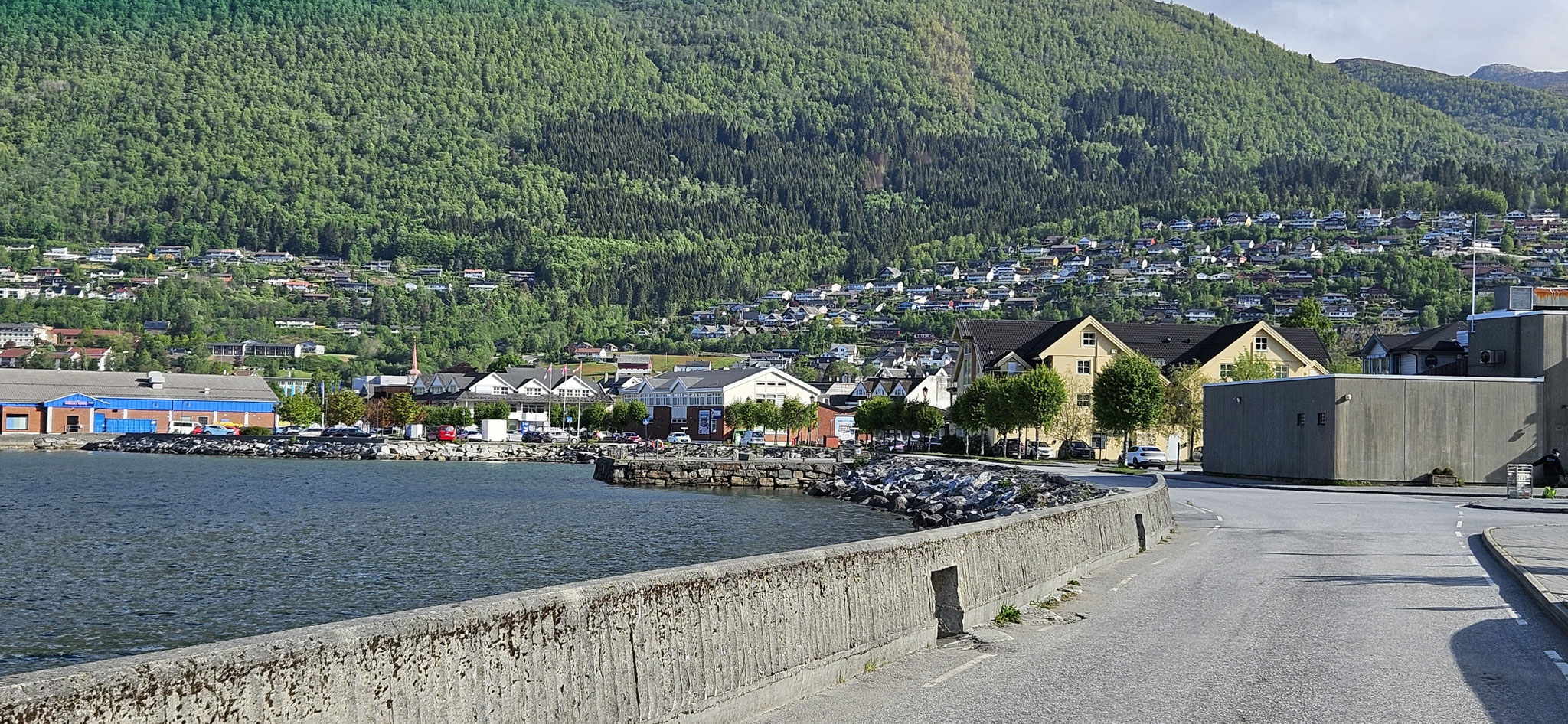 Abfahrt aus Nordfjordeid