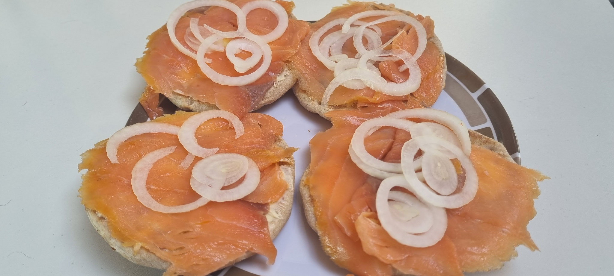 ...für uns gibt es Laksbrød zum Mittag
