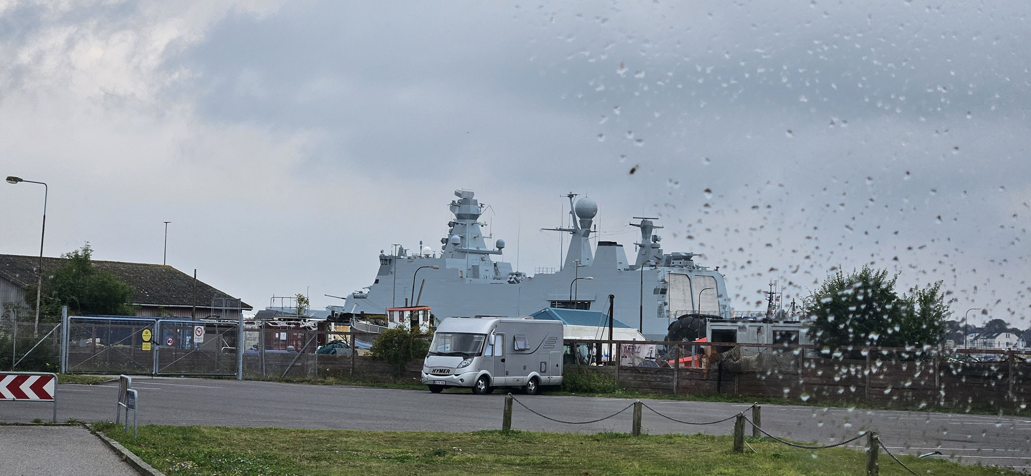 Die Marine liegt im Hafen
