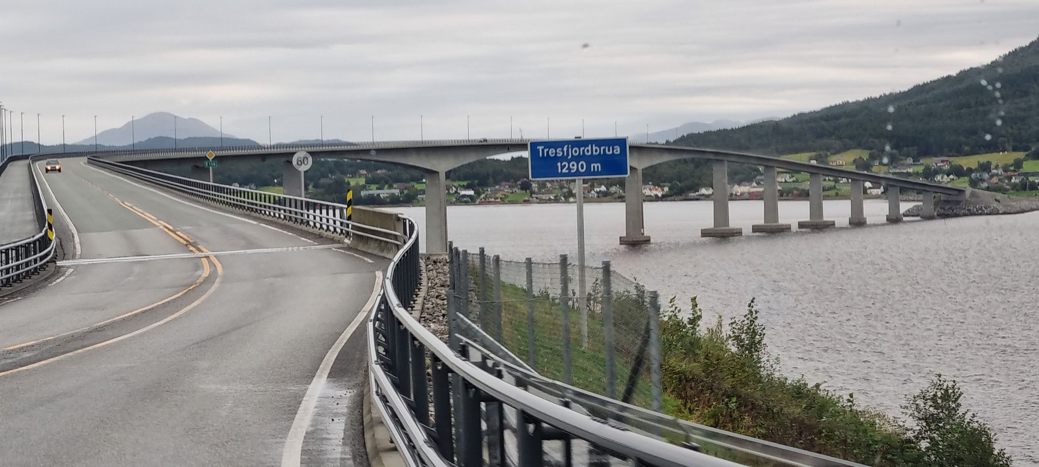 Die Brücke, die gestern...