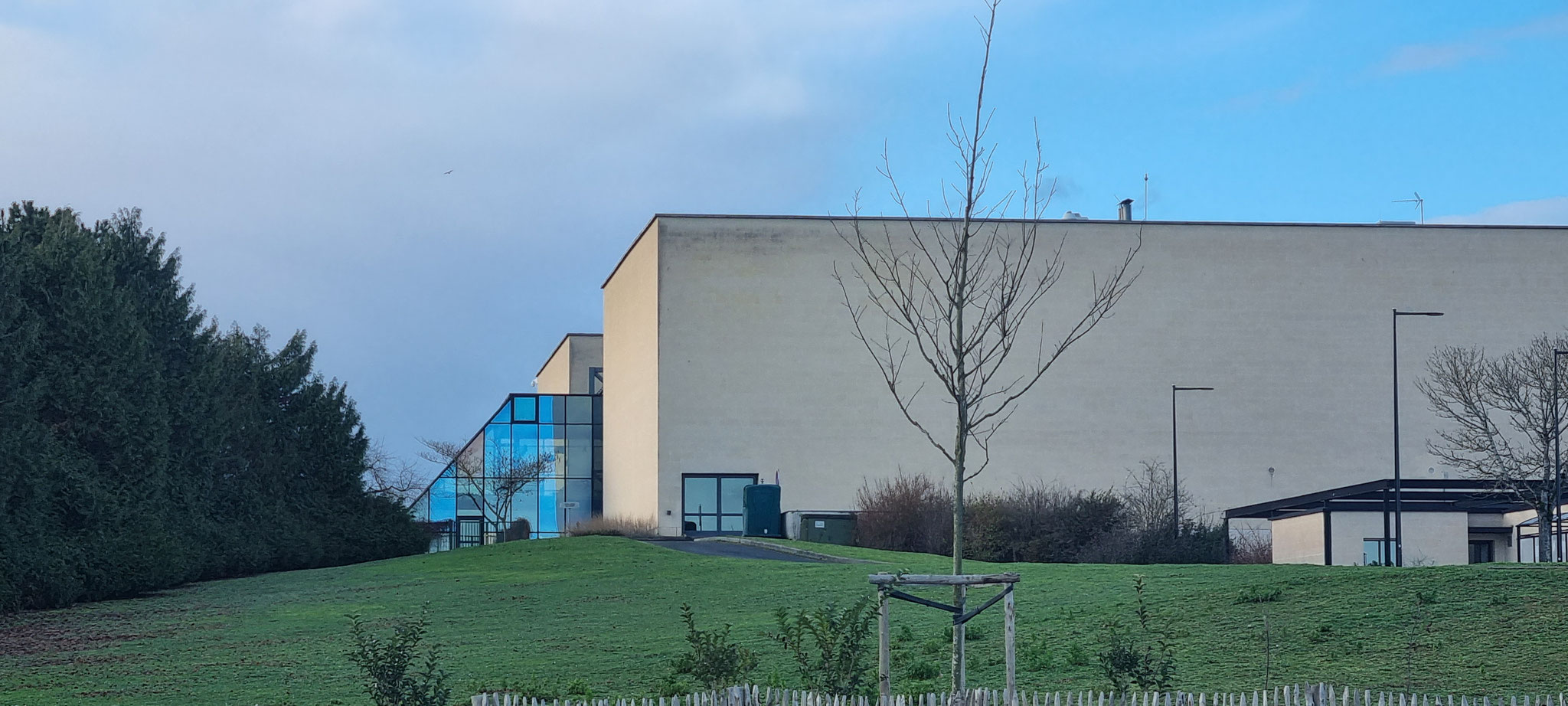 Der Glasbau ... so ein ähnliches Motiv hatten wir doch im Trollshop