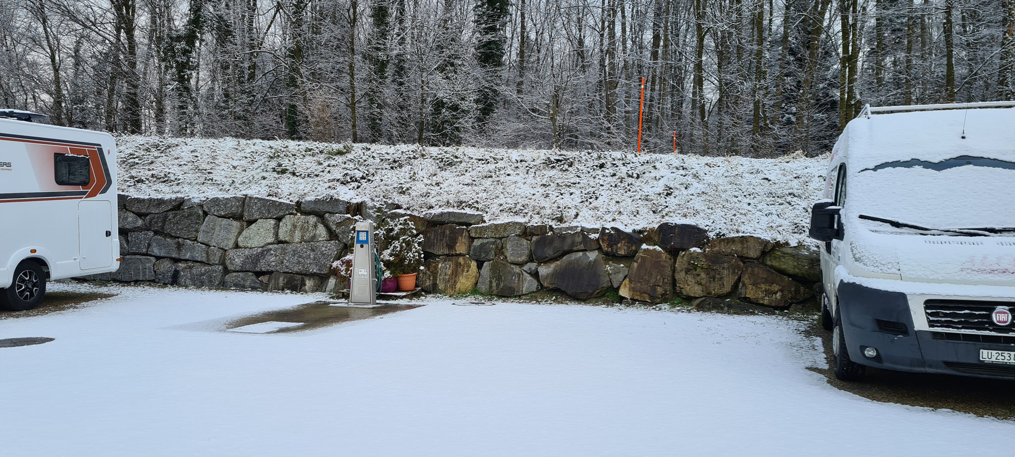 ...immerhin gibt es hier eine Sanistation