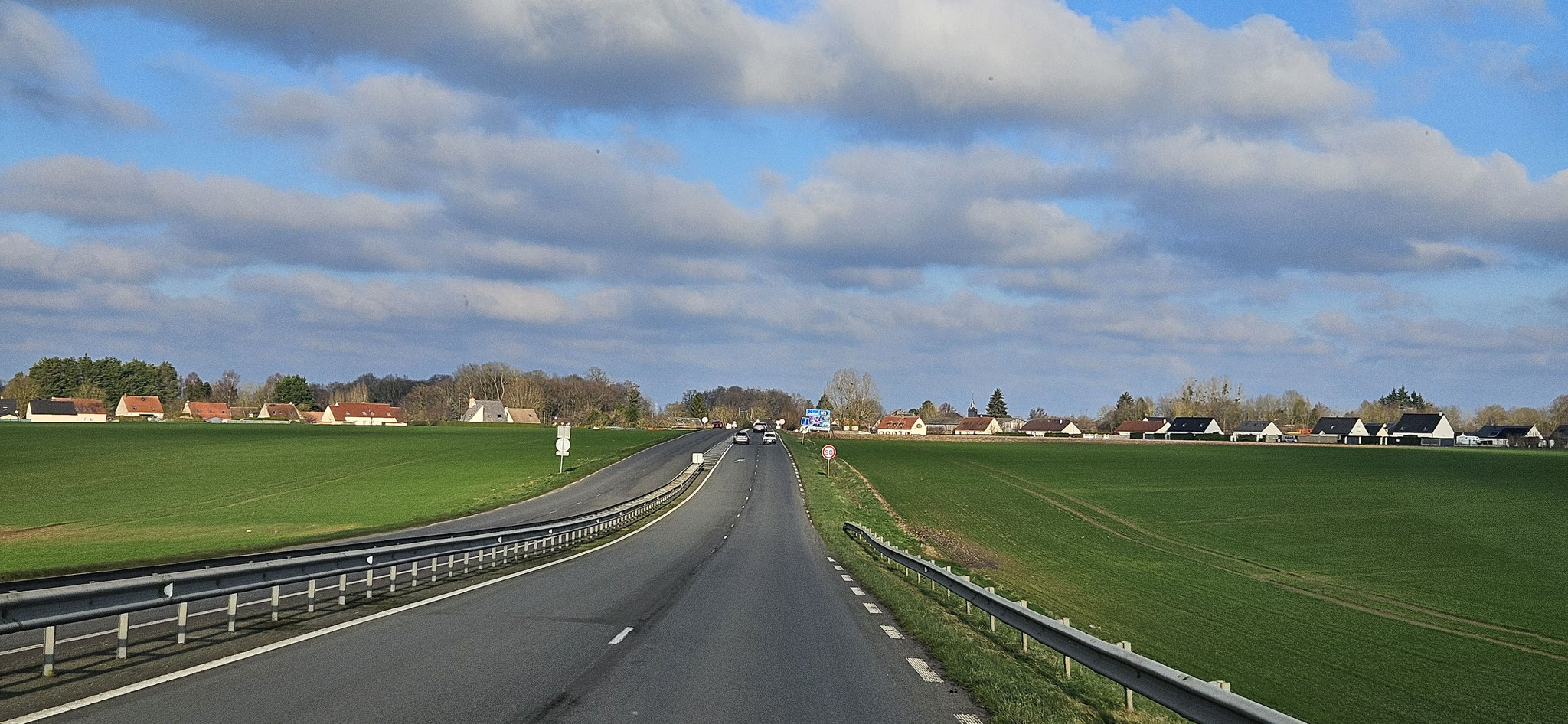 Sonnenschein auf freien Strassen
