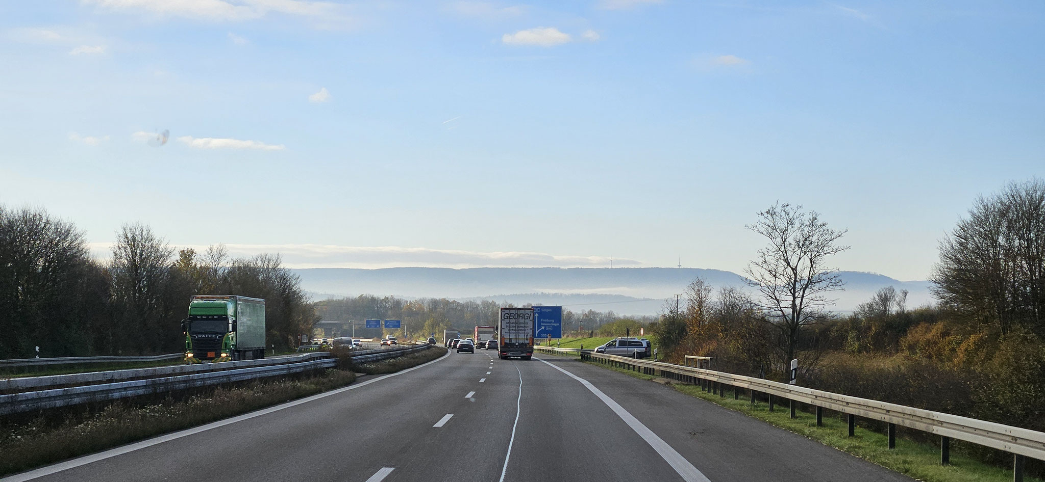 Ab auf die Autobahn und an der Polizei vorbei