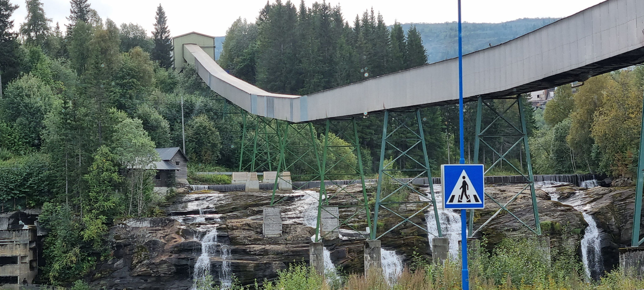 Was für ein Förderband quer durch die Stadt