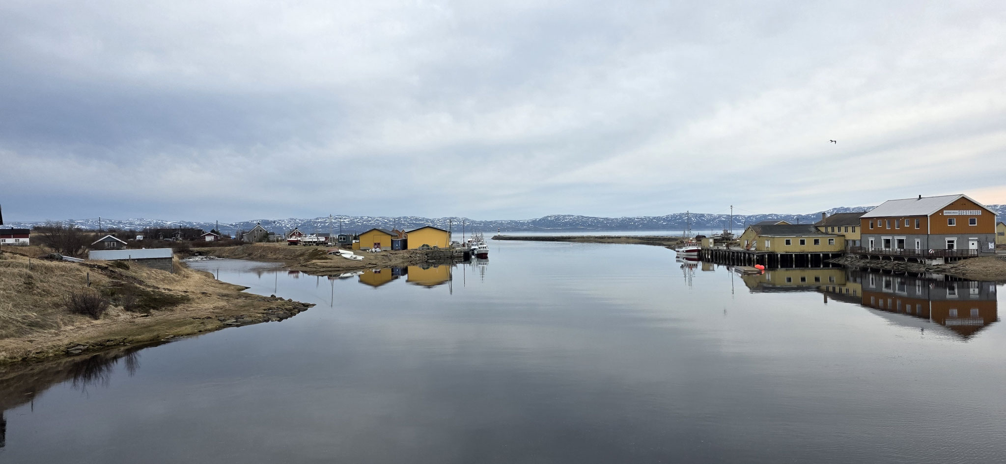 Spiegelglatt das Meerwasser